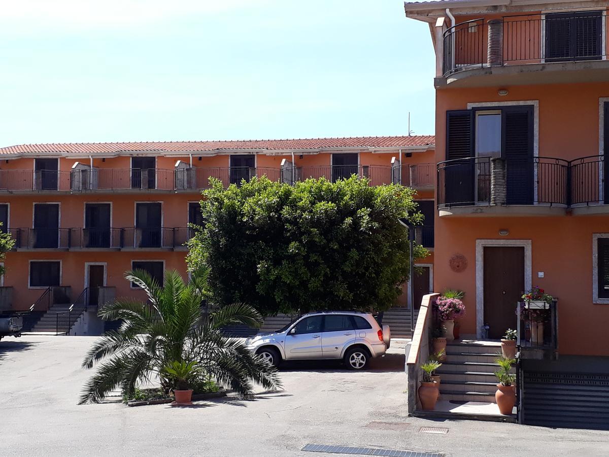 B&B Fragranza Di Sicilia Giardini Naxos Exterior photo